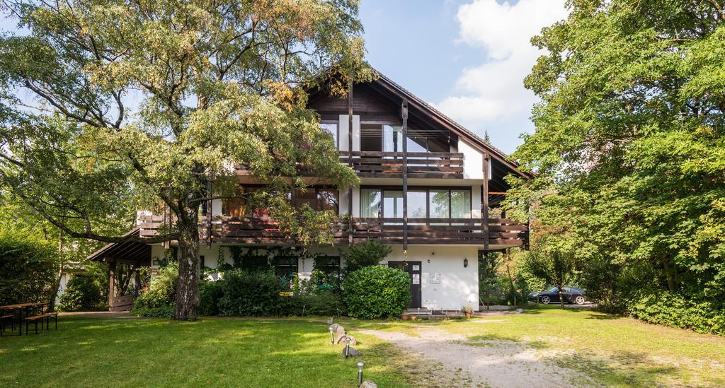 Grossdorf  Garden House & East Park-Apartments מראה חיצוני תמונה