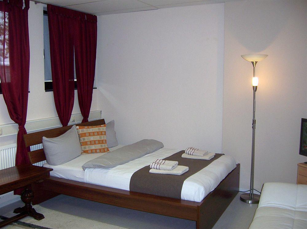 Grossdorf  Garden House & East Park-Apartments מראה חיצוני תמונה