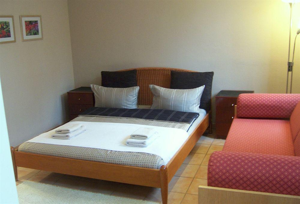 Grossdorf  Garden House & East Park-Apartments מראה חיצוני תמונה