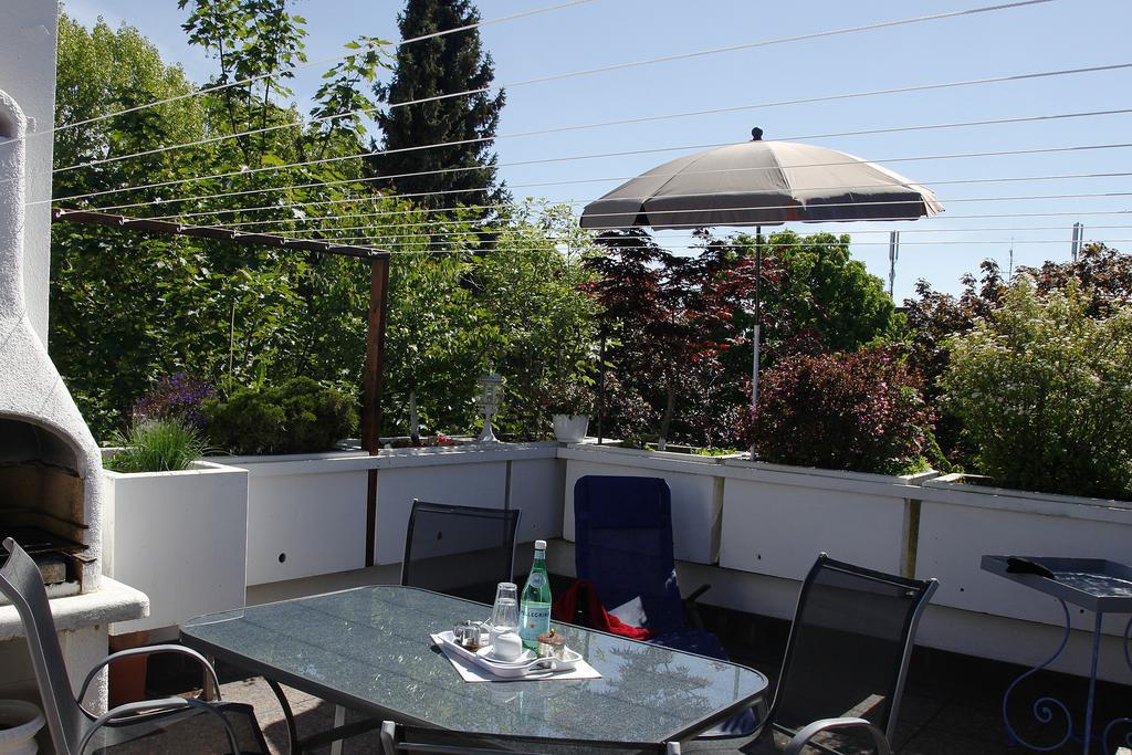 Grossdorf  Garden House & East Park-Apartments מראה חיצוני תמונה
